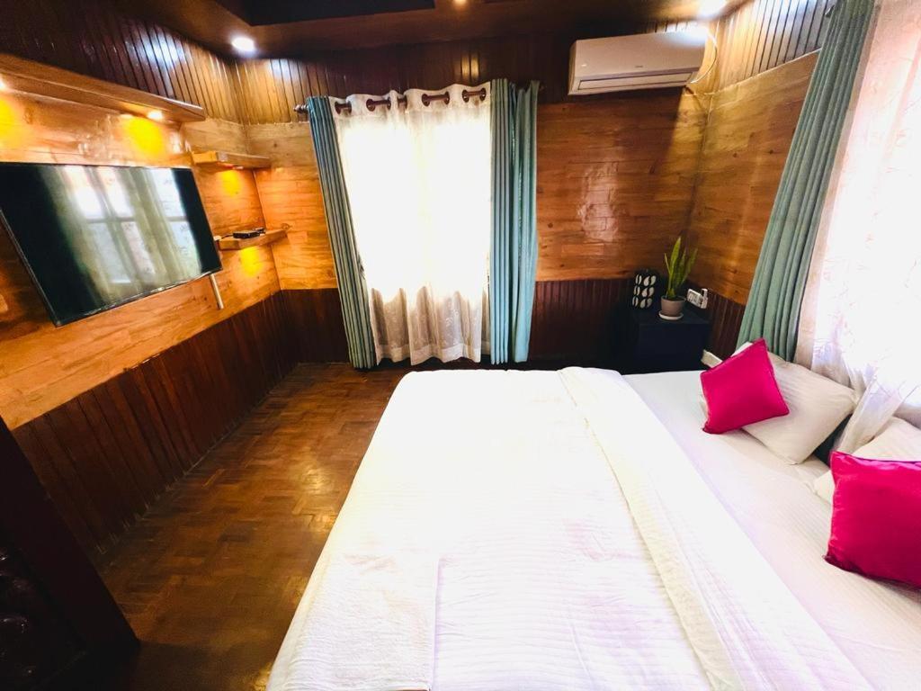 Hostmandu B&B 랄릿푸르 외부 사진